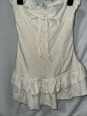 Ruffled Eyelet strapless Dress in Cream